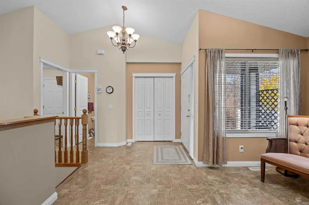 3 Tuscany Meadows Crescent NW