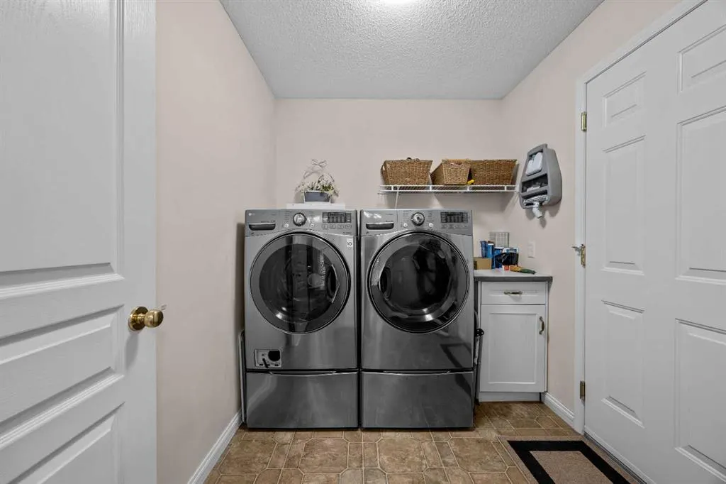 3 Tuscany Meadows Crescent NW