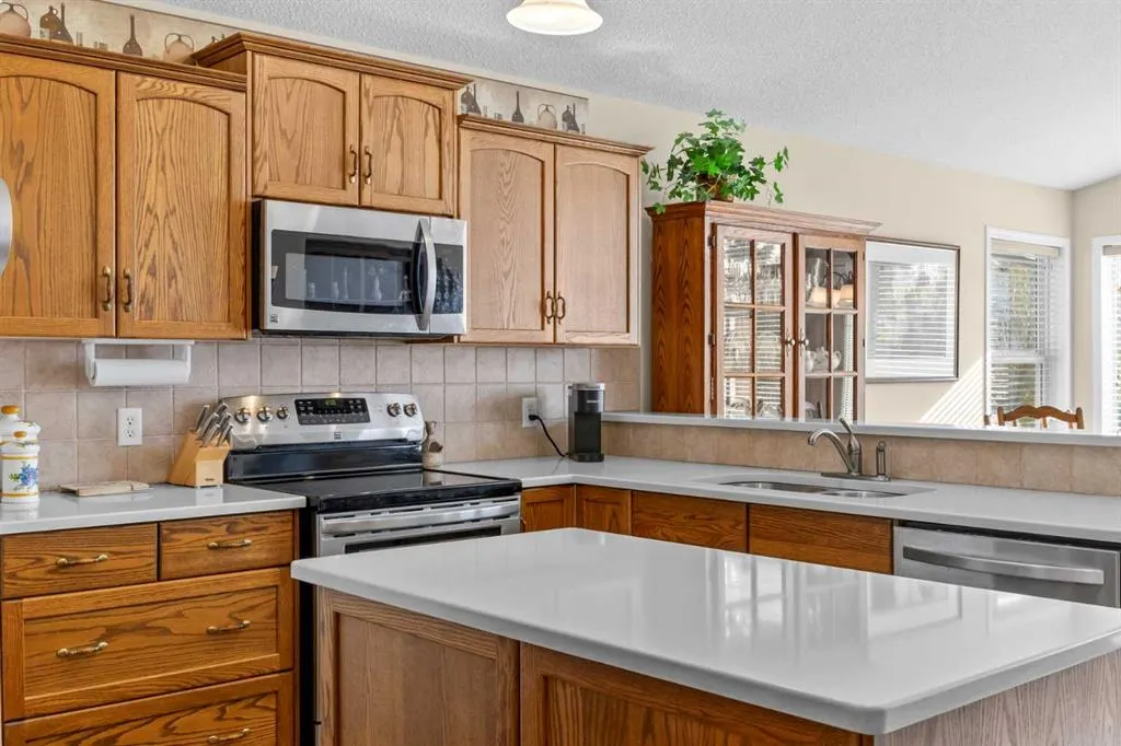 3 Tuscany Meadows Crescent NW