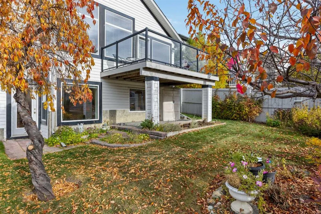3 Tuscany Meadows Crescent NW