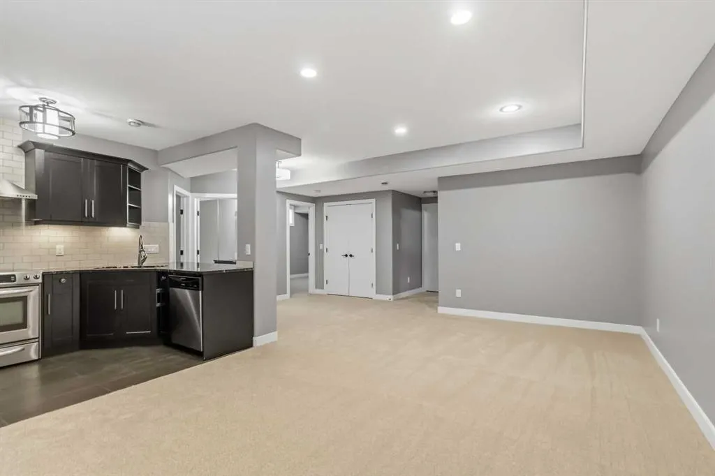 116 Dixon Road
