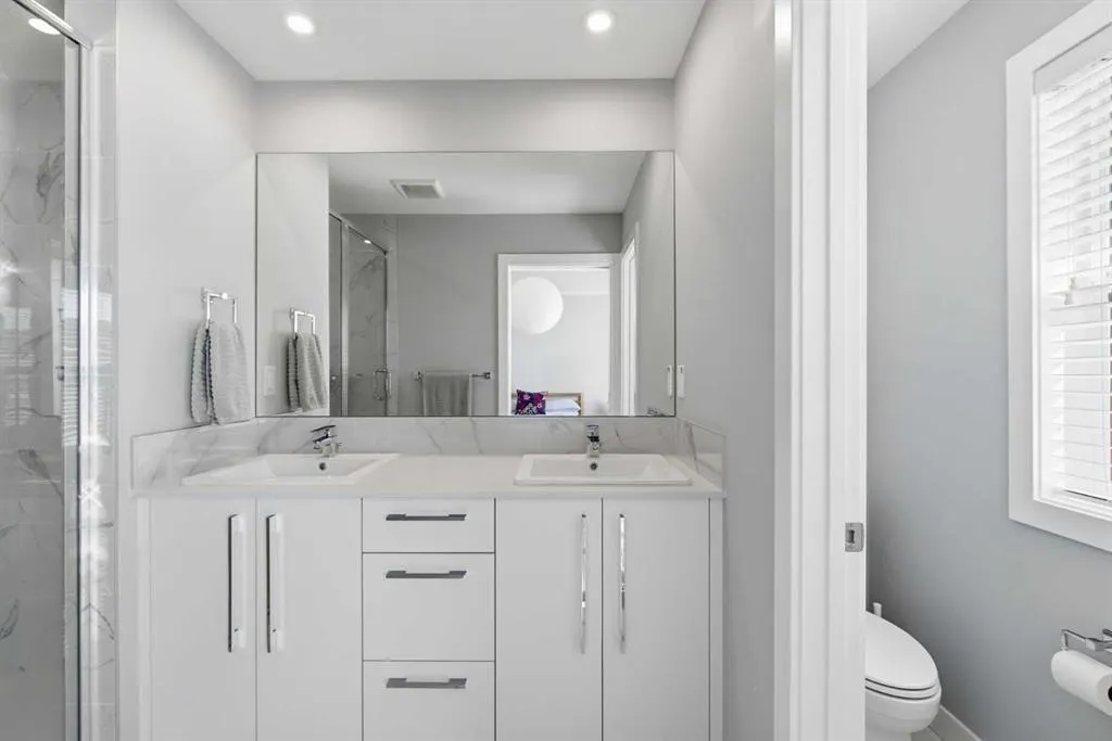 416 West Lakeview Drive