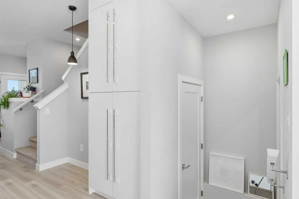 416 West Lakeview Drive