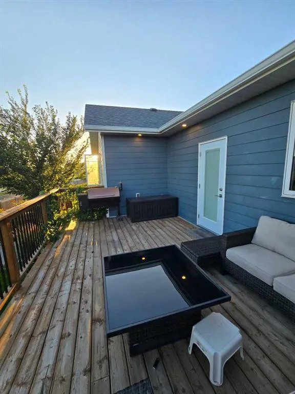 805 Sunset Place