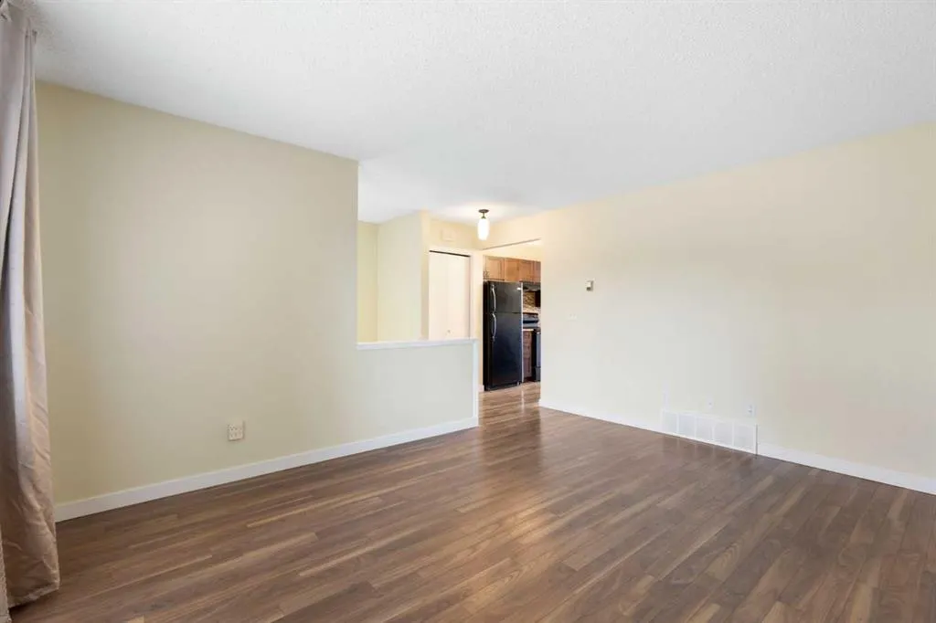 20 Dalhousie Crescent NW