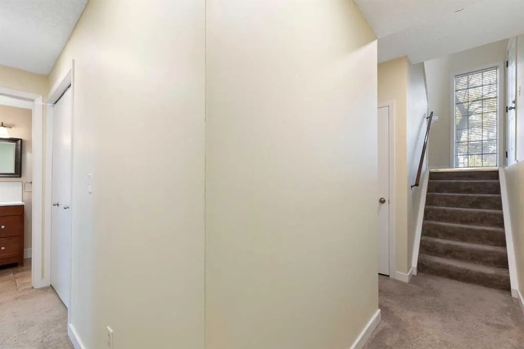 20 Dalhousie Crescent NW