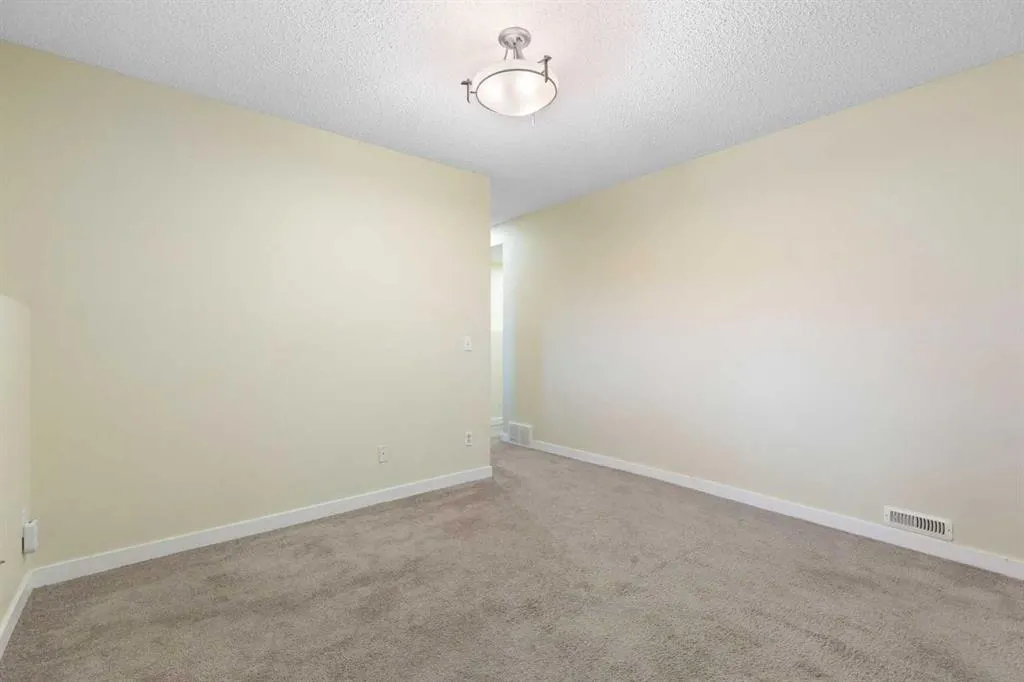 20 Dalhousie Crescent NW