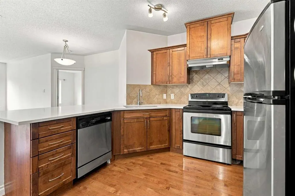 30 Discovery Ridge Close SW #305
