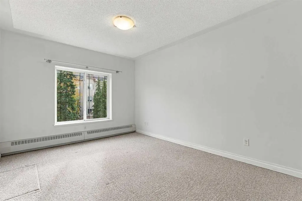 30 Discovery Ridge Close SW #305