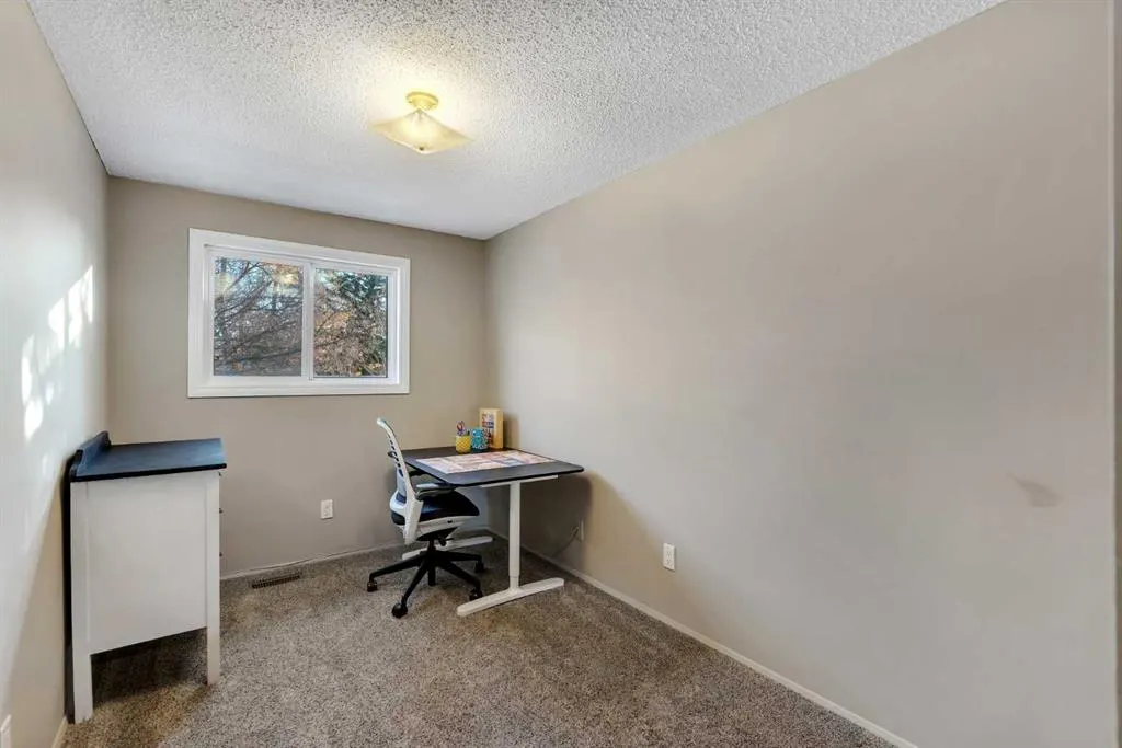 203 Lynnview Road SE #81