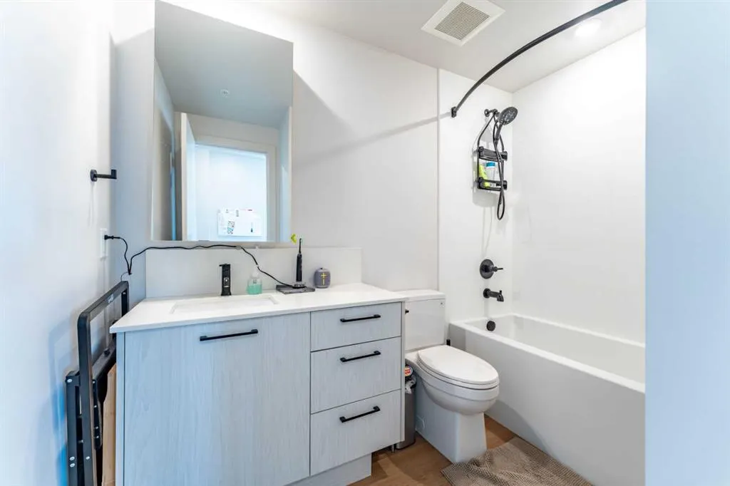 1107 Gladstone Road NW #503