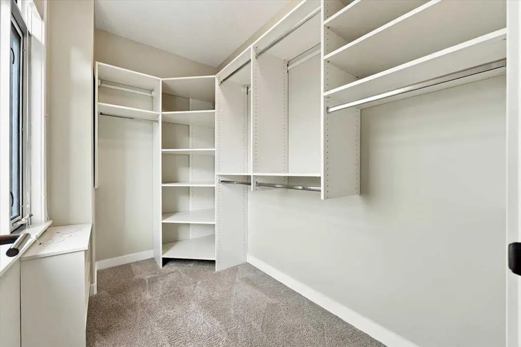 24 Varsity Estates Circle NW #502