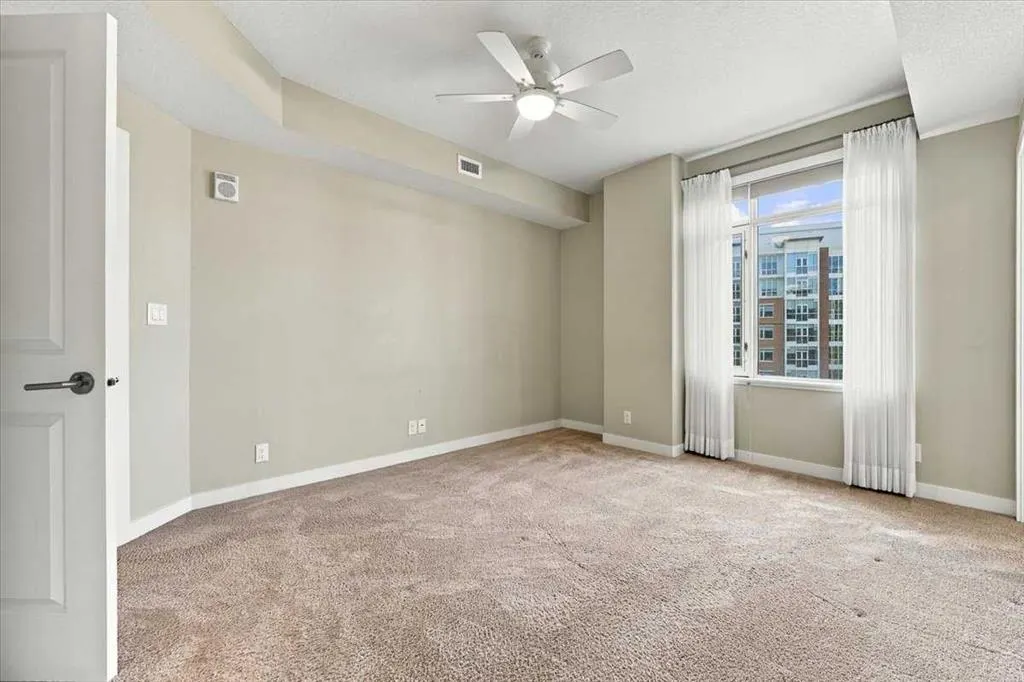 24 Varsity Estates Circle NW #502
