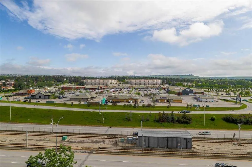 24 Varsity Estates Circle NW #502