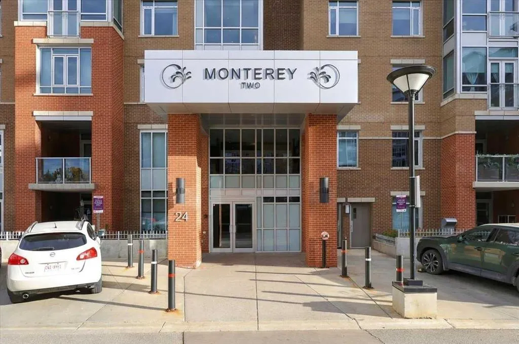 24 Varsity Estates Circle NW #502