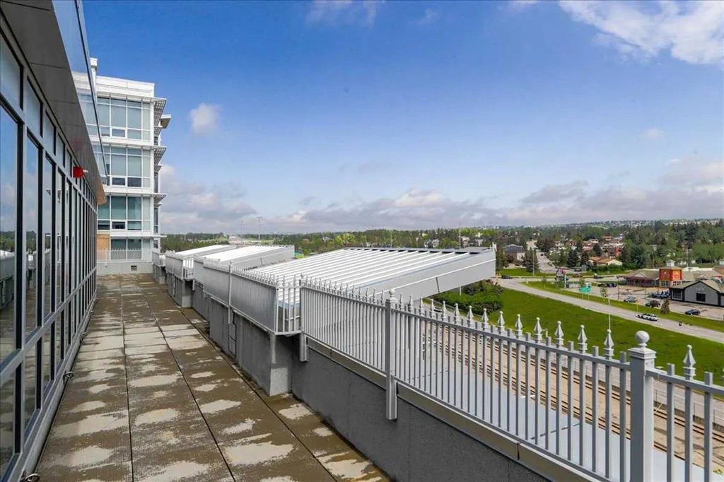 24 Varsity Estates Circle NW #502