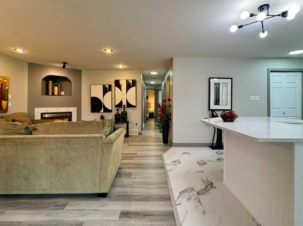 398 Canyon Boulevard #2 (B)