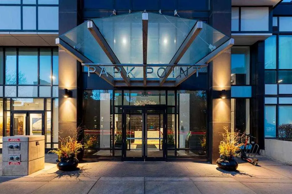 310 12 Avenue SW #1902