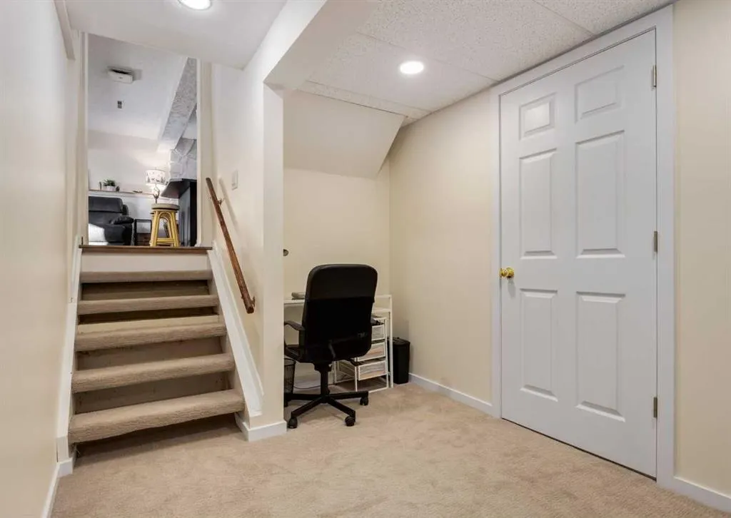 67 Alderwood Close SE
