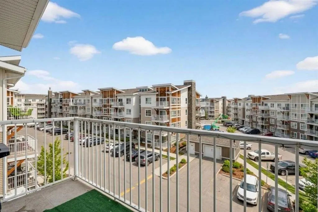 302 Skyview Ranch Drive NE #4403