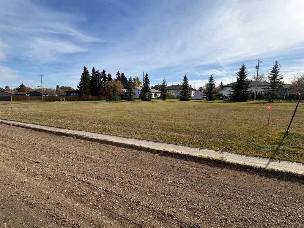 11 SIFTON Crescent