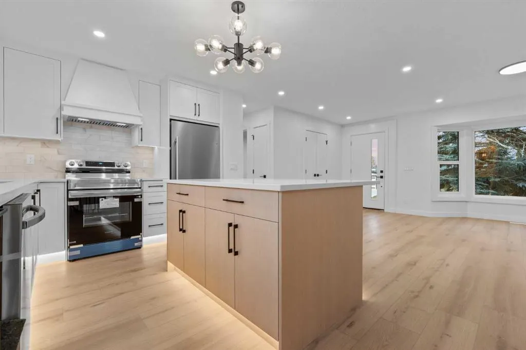 423 Queen Anne Way SE