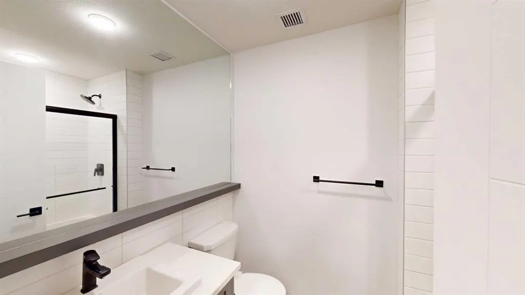 3932 University Avenue NW #322