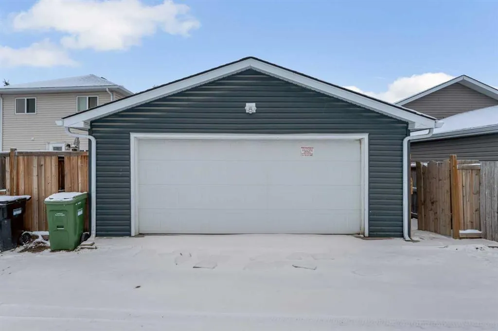 212 Coral Springs Circle NE