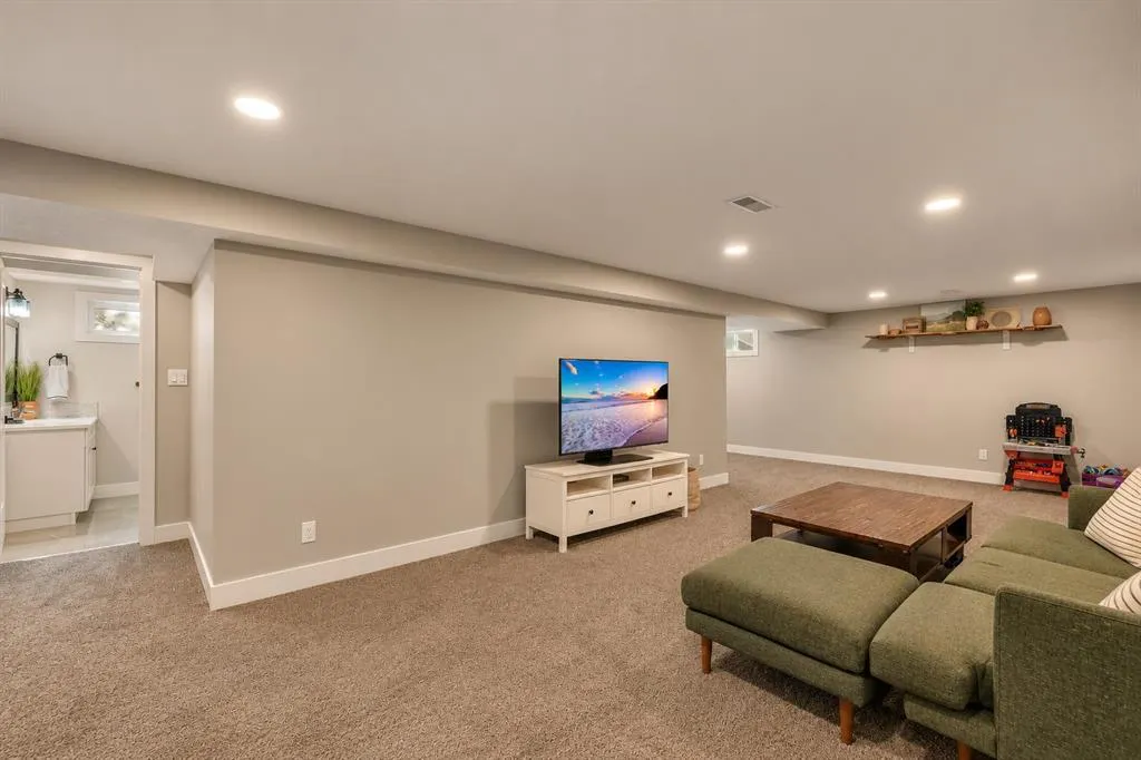 125 Hanover Road SW