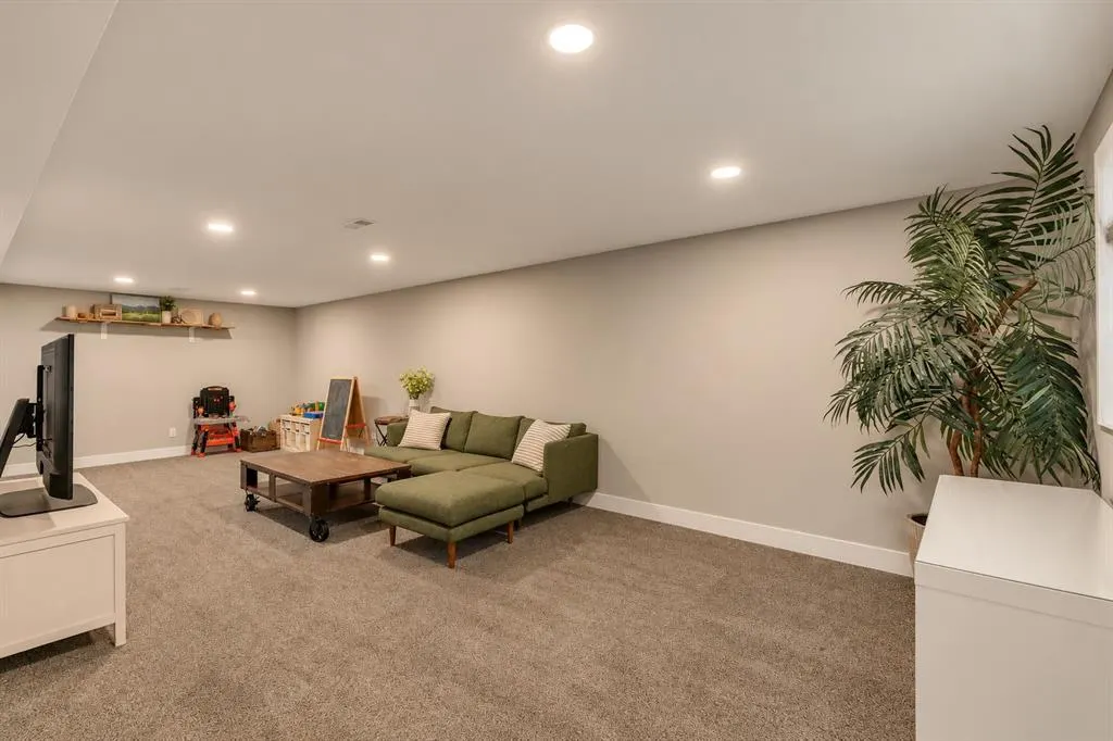 125 Hanover Road SW