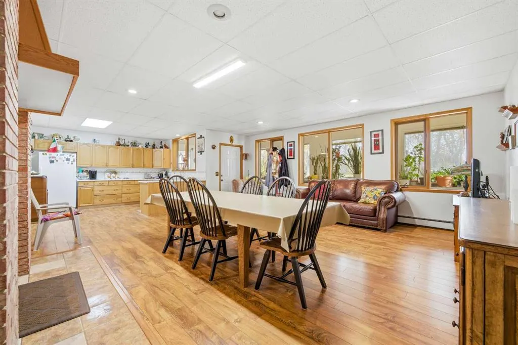 230094 Range Road 285
