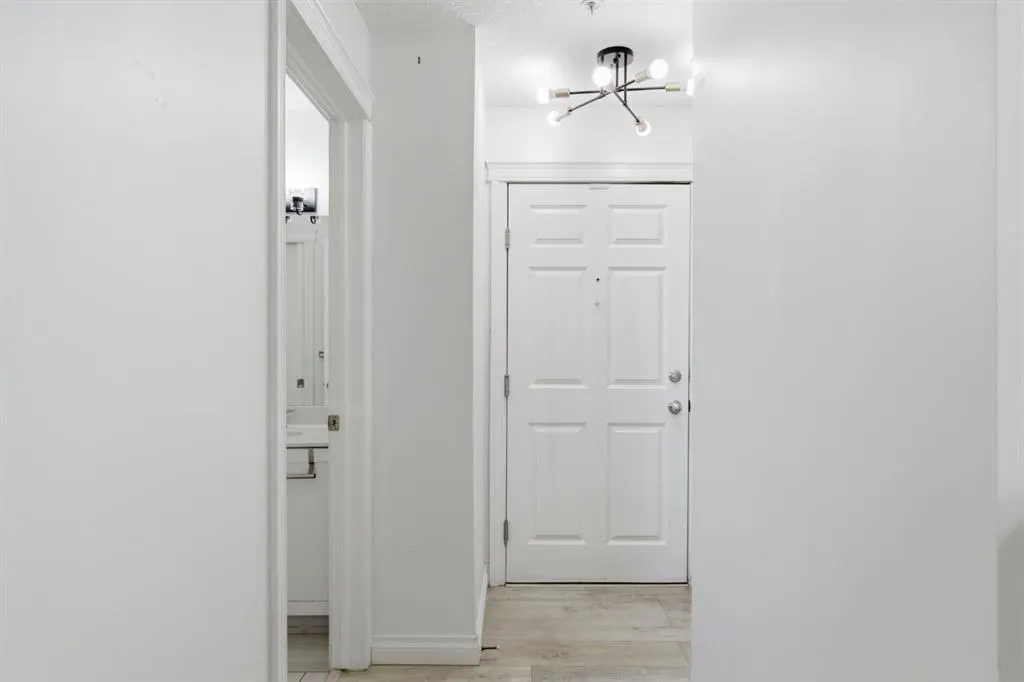 930 Centre Avenue NE #438