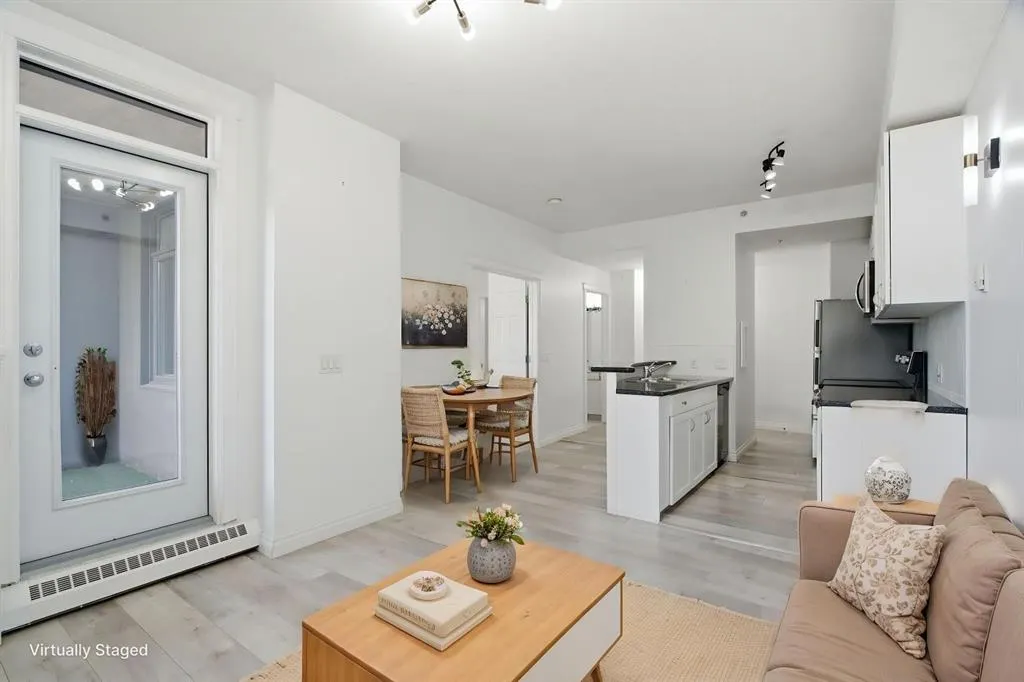 930 Centre Avenue NE #438