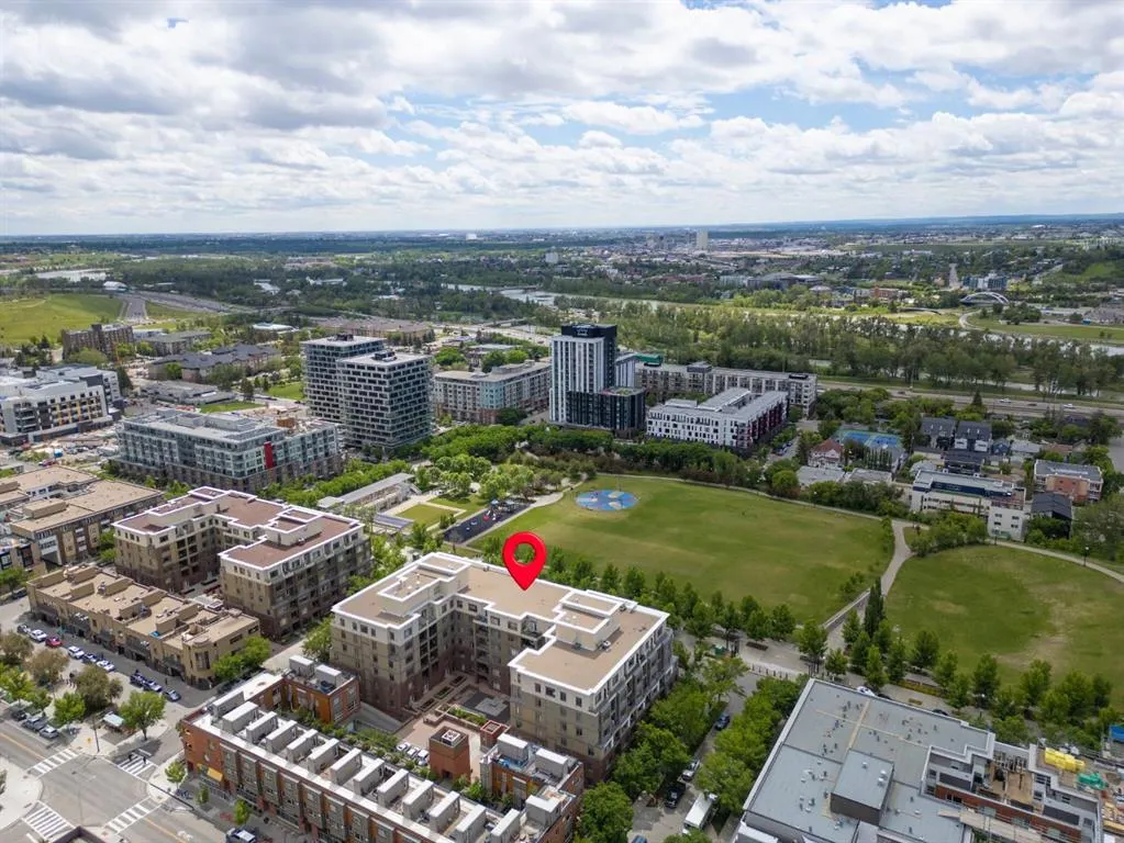 930 Centre Avenue NE #438