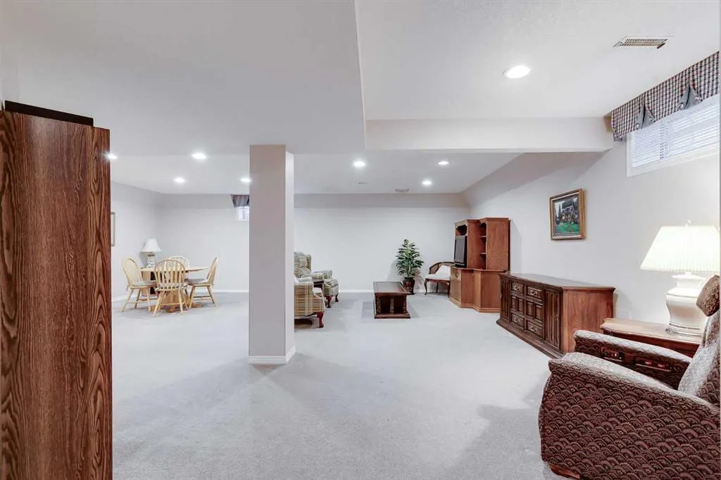 59 Scotia Landing NW