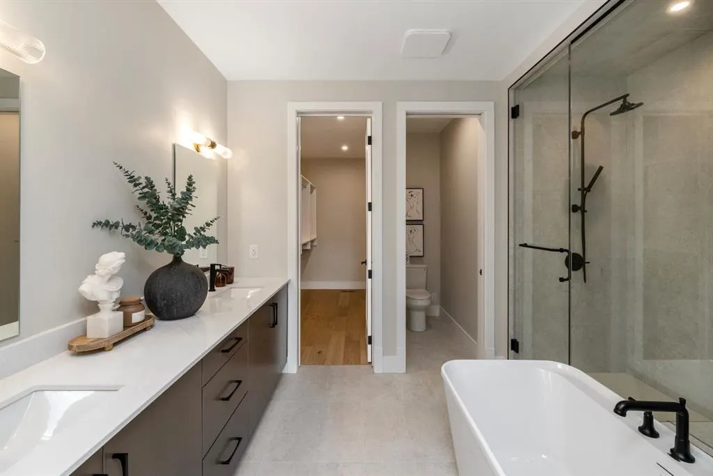 150 Lebel Crescent NW #106