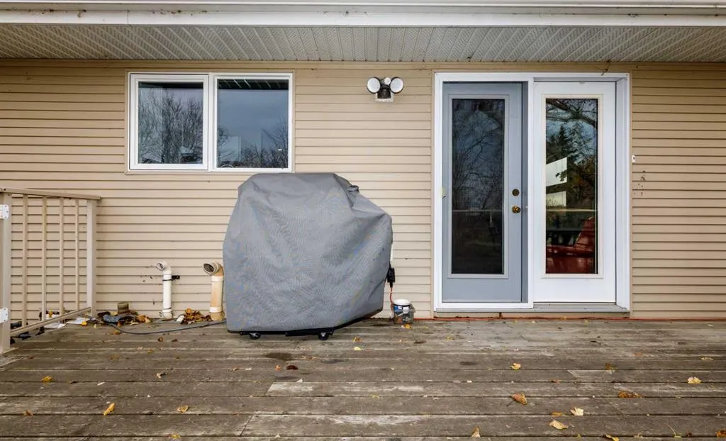 102 Welton Crescent