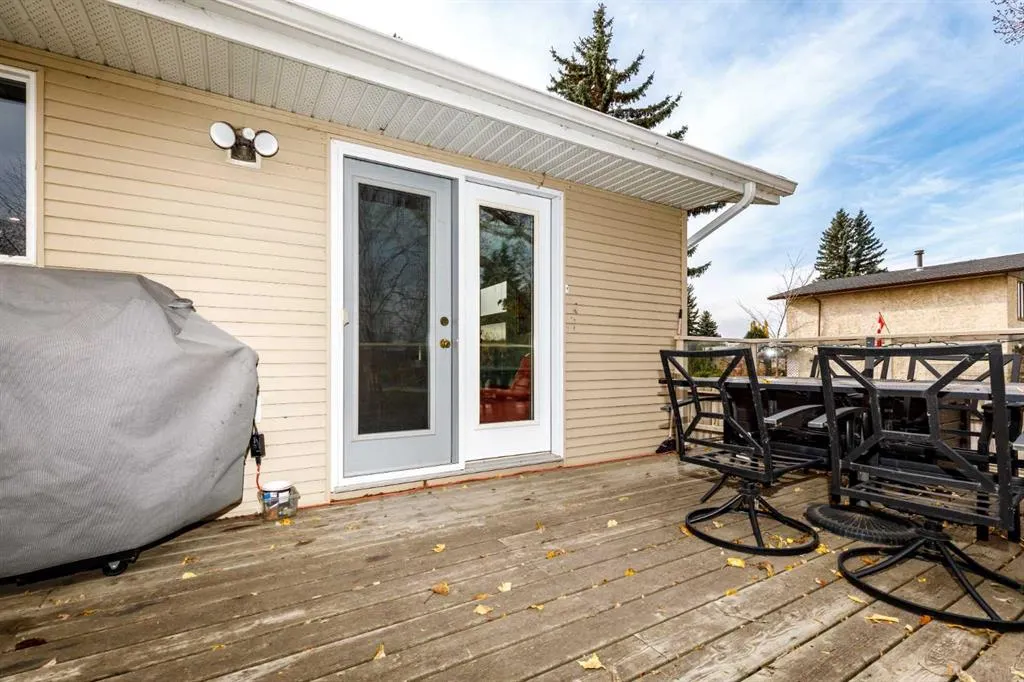 102 Welton Crescent