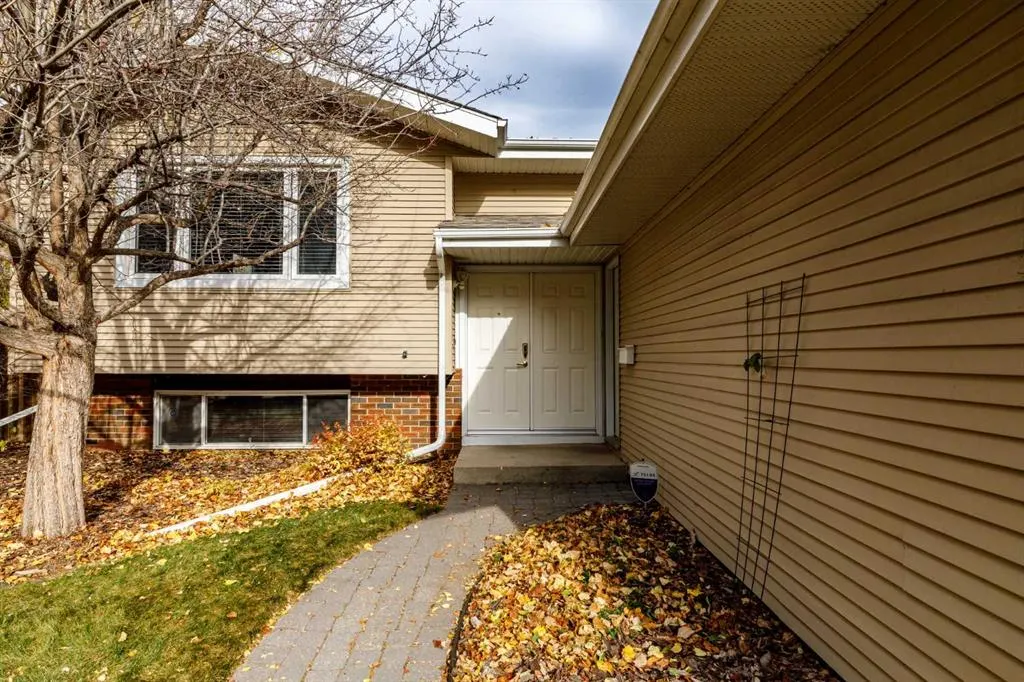 102 Welton Crescent