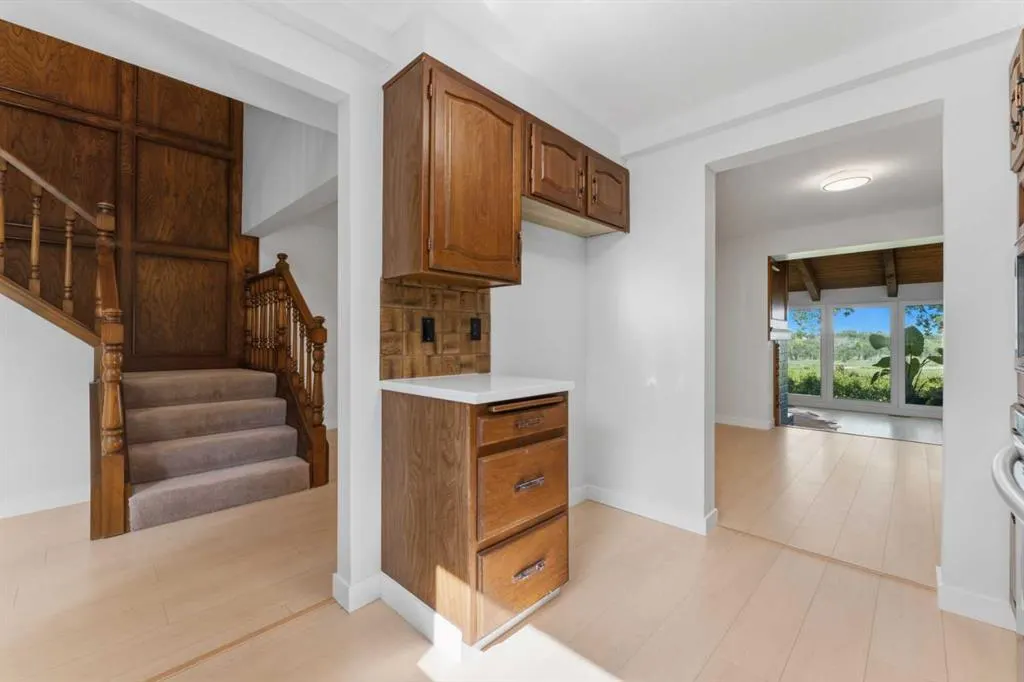 860 Midridge Drive SE #821