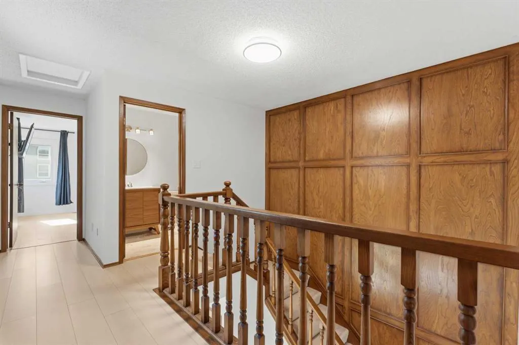 860 Midridge Drive SE #821