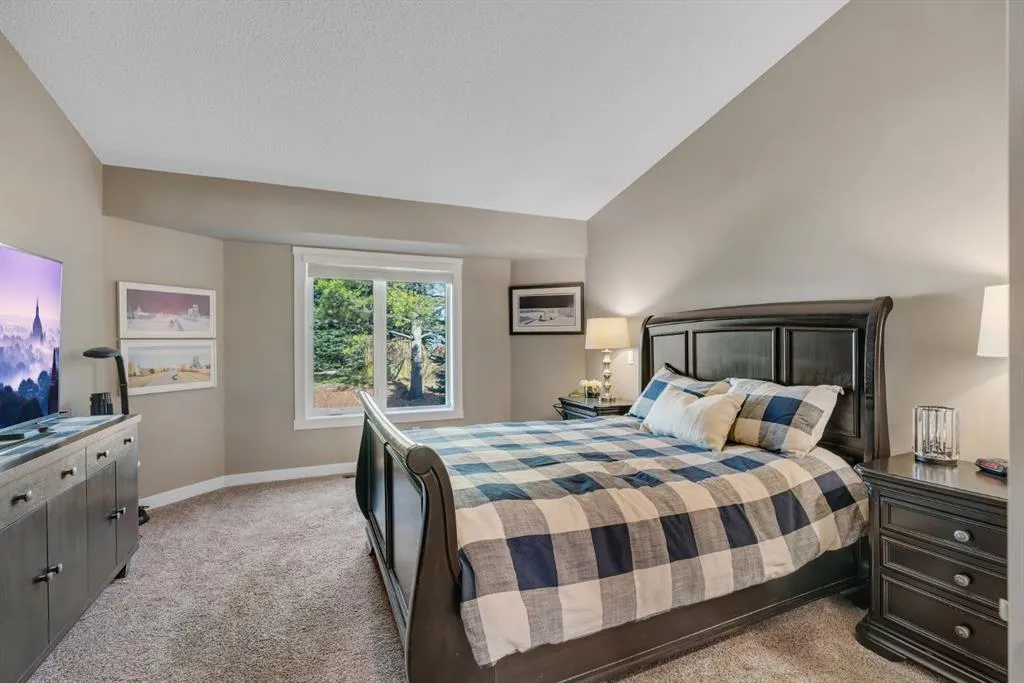 55 Douglas Woods Park SE