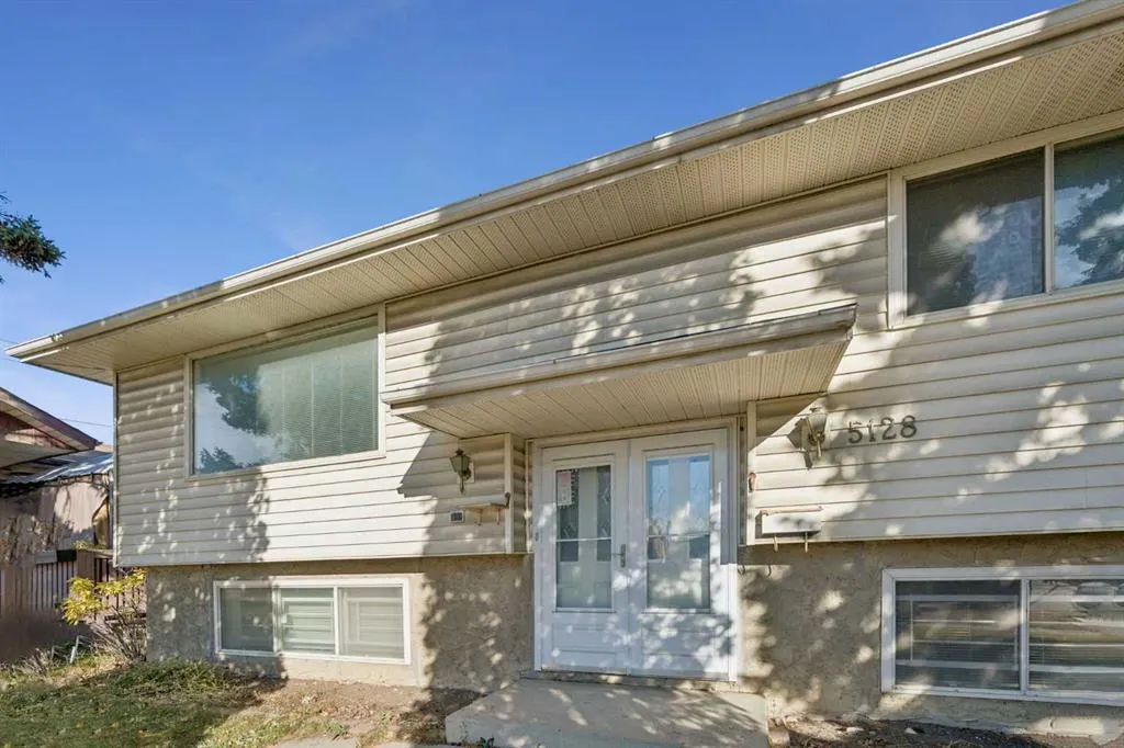 5128 Rundlehorn Drive NE