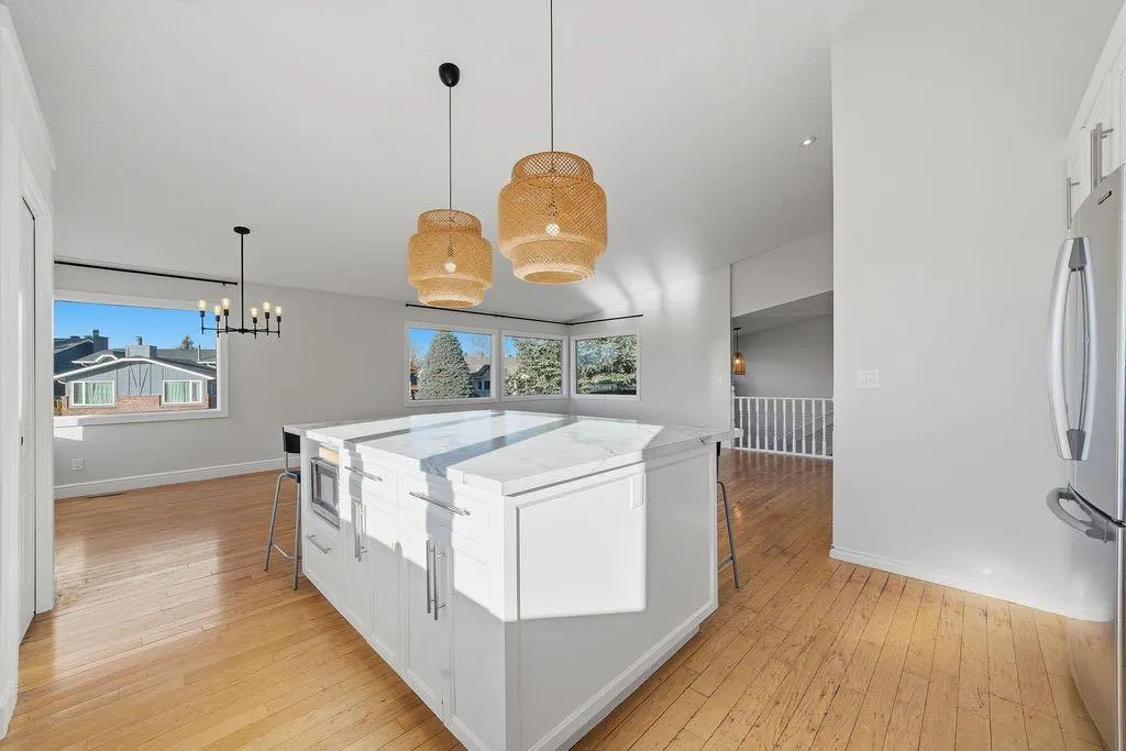 88 Woodfield Drive SW