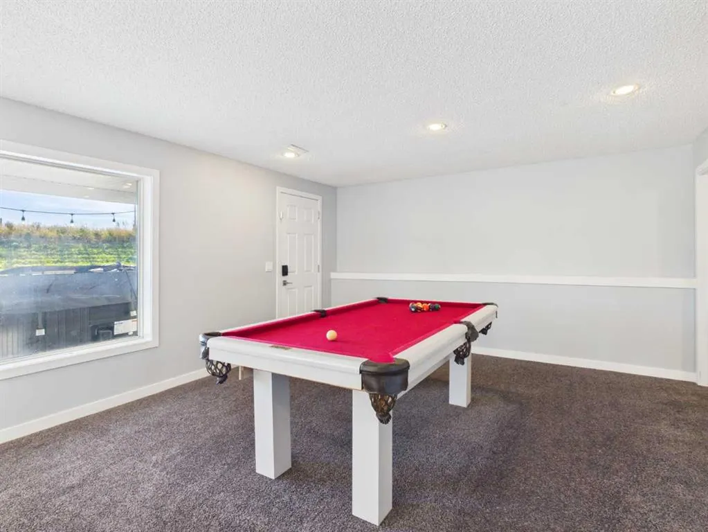 717 Sierra Madre Court SW