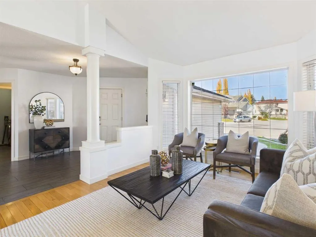 717 Sierra Madre Court SW