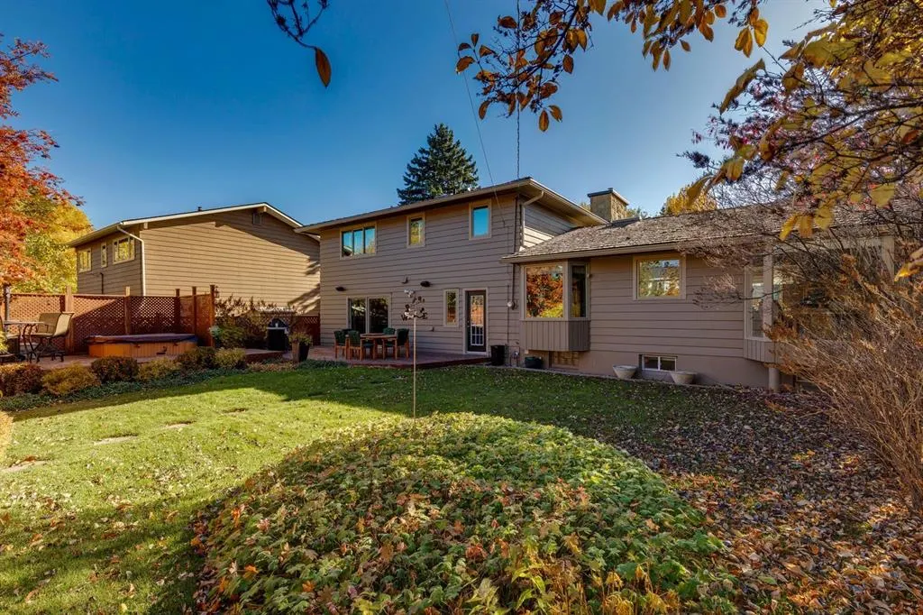 1228 Kerwood Crescent SW