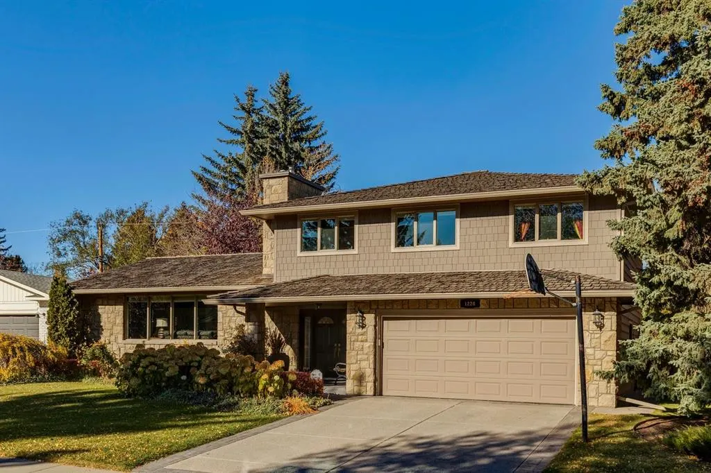 1228 Kerwood Crescent SW