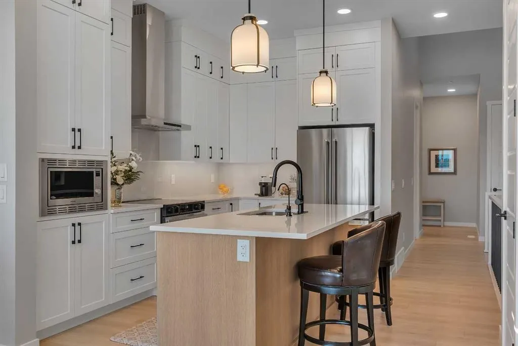 198 Savoy Landing SE