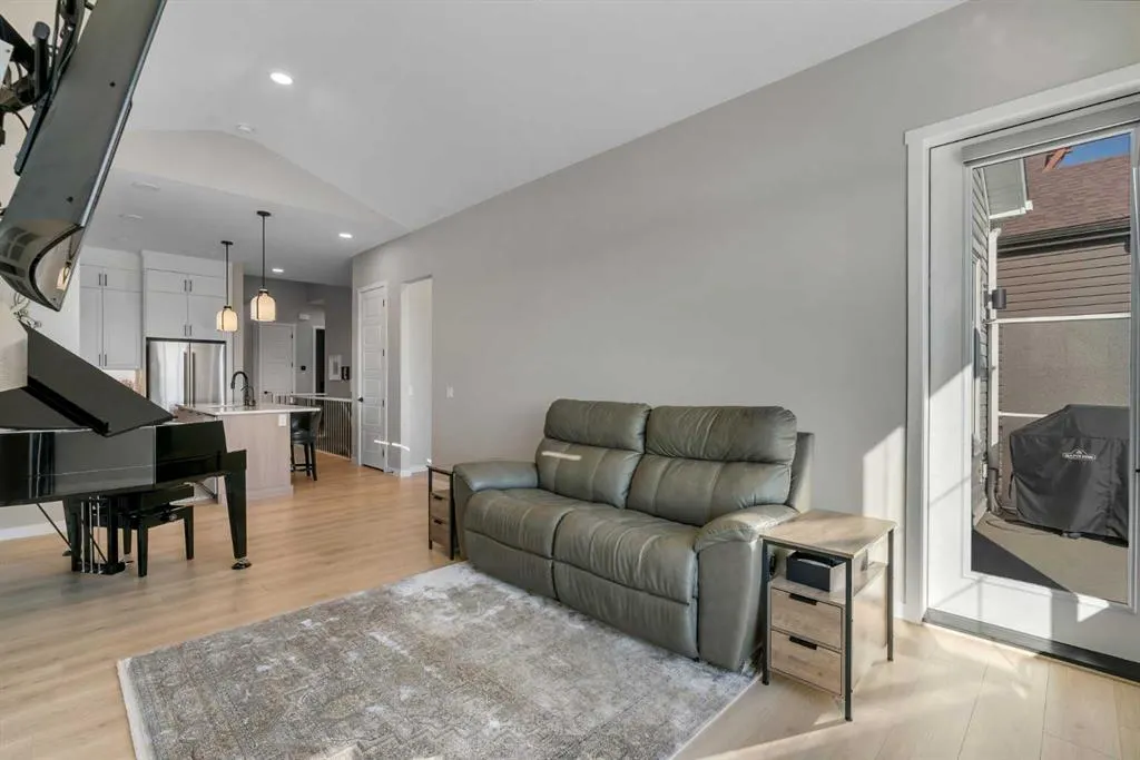 198 Savoy Landing SE